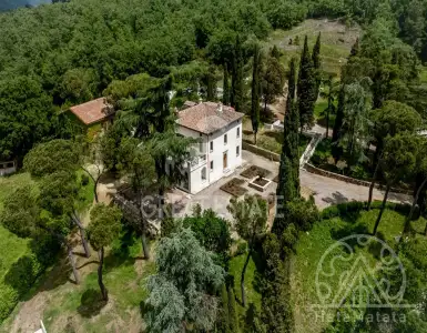 Buy in Italy for 4200000€