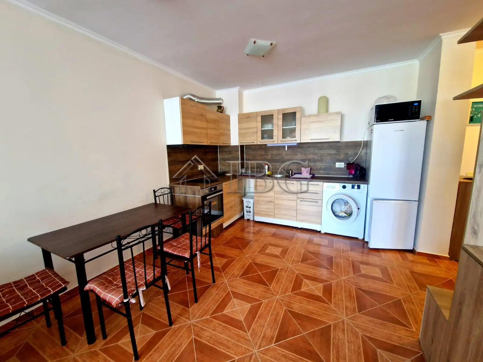 Flat 93m² in Bulgaria, Sveti Vlas. Priced at 145000€ rent photo-3