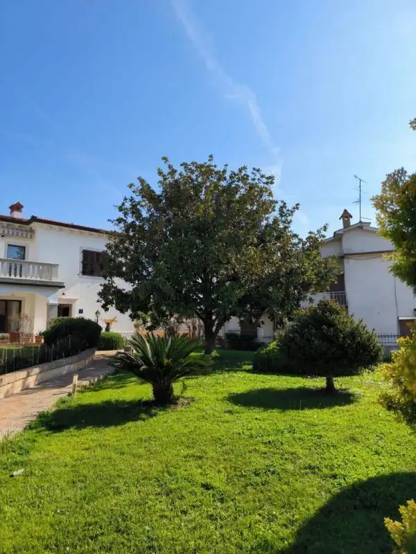 Villa 380m² in Croatia, Umag. Priced at 1850000€ rent photo-6