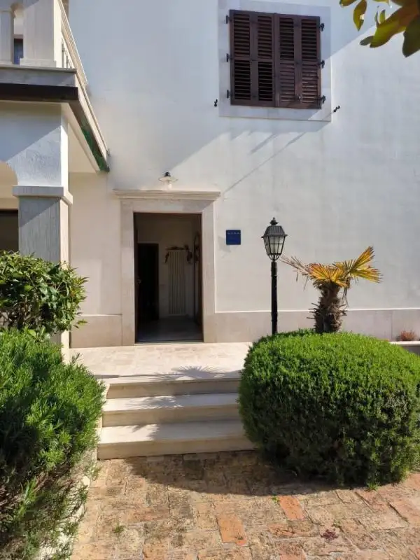 Villa 380m² in Croatia, Umag. Priced at 1850000€ rent photo-11