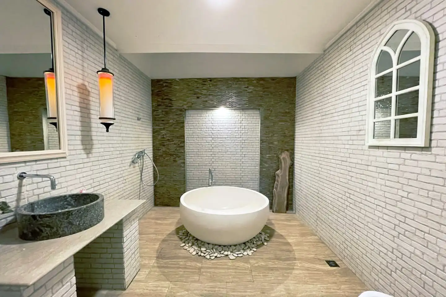 Villa 200m² in Indonesia, Canggu. Priced at 18087$ rent photo-2