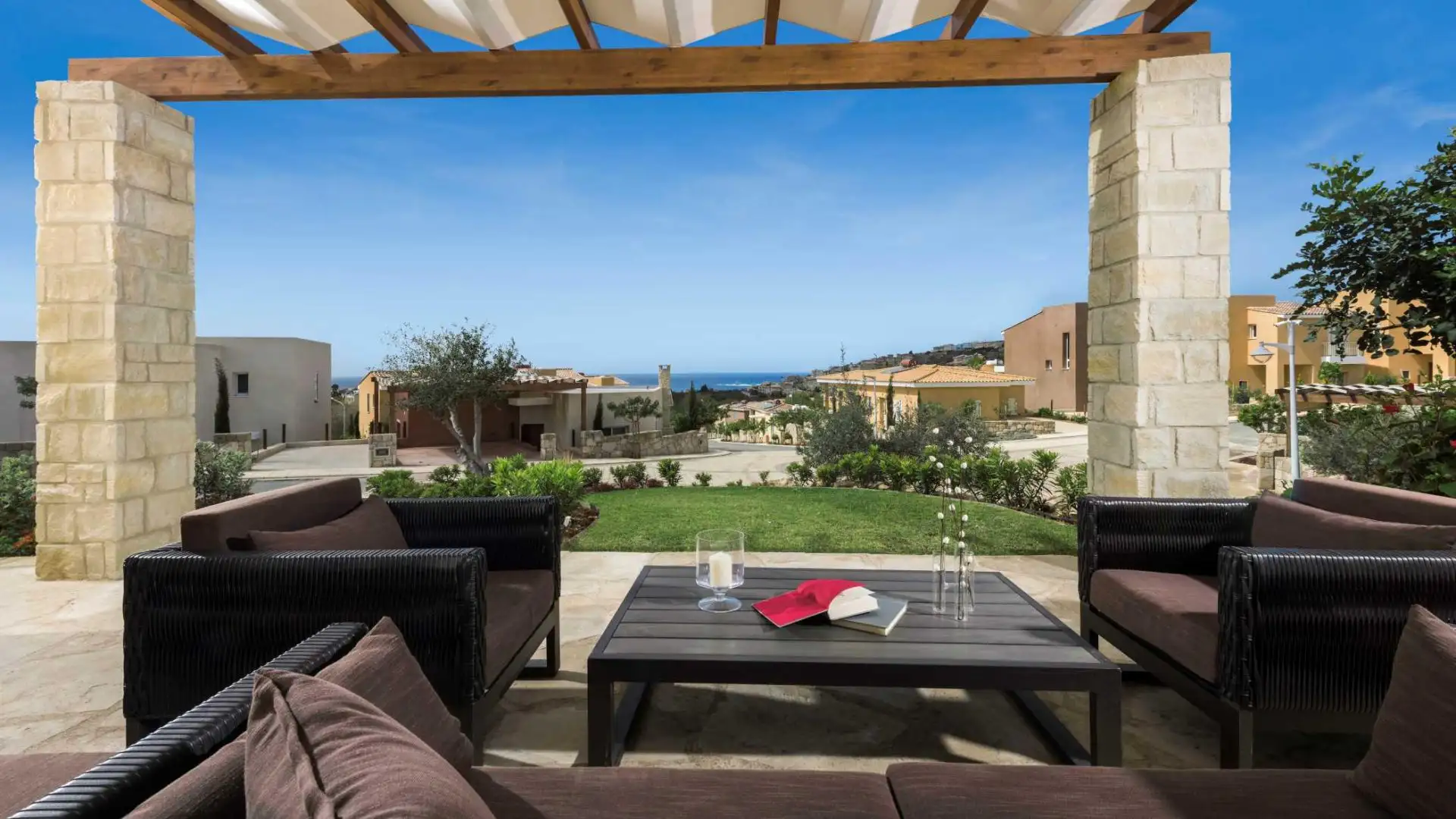 Flat 60m² in Cyprus, Chloraka. Priced at 512000€ rent photo-11