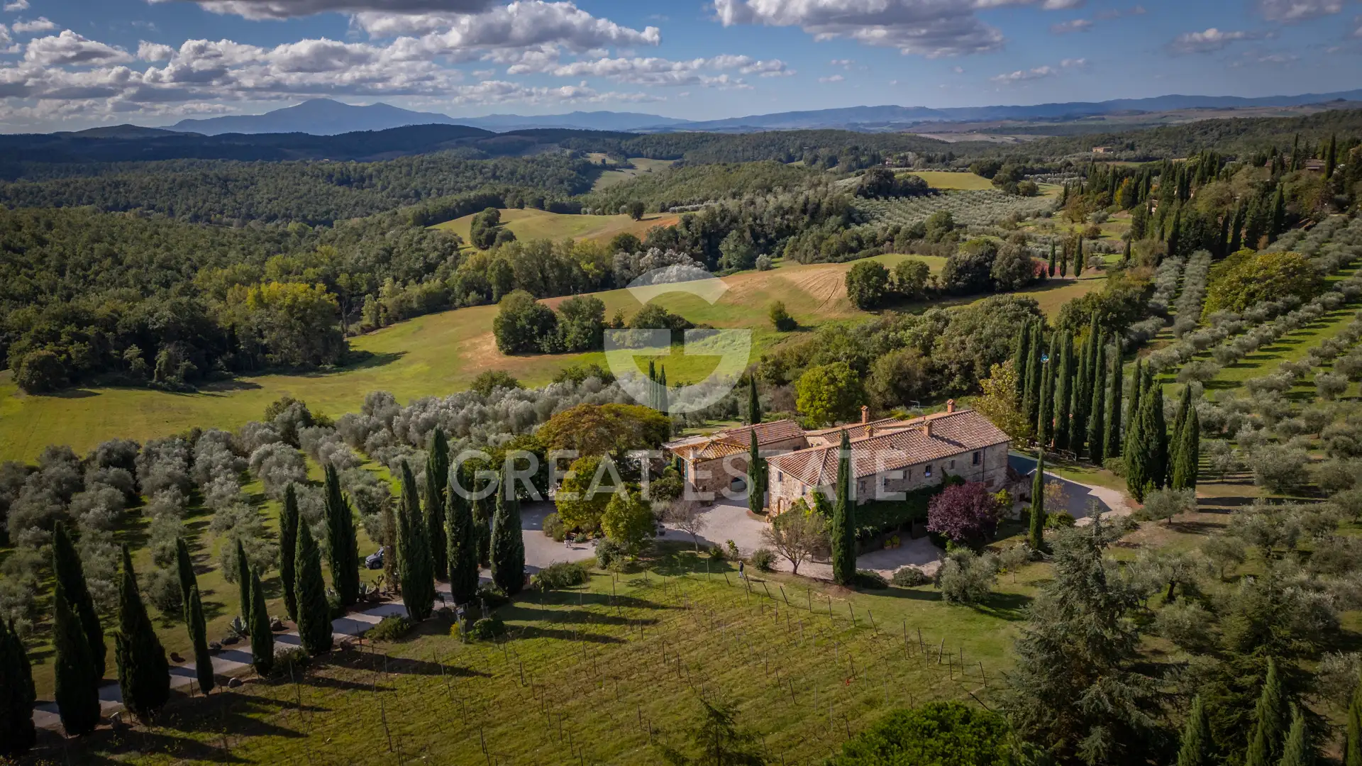 House 798m² in Italy, Siena. Priced at 2750000€ rent photo-1