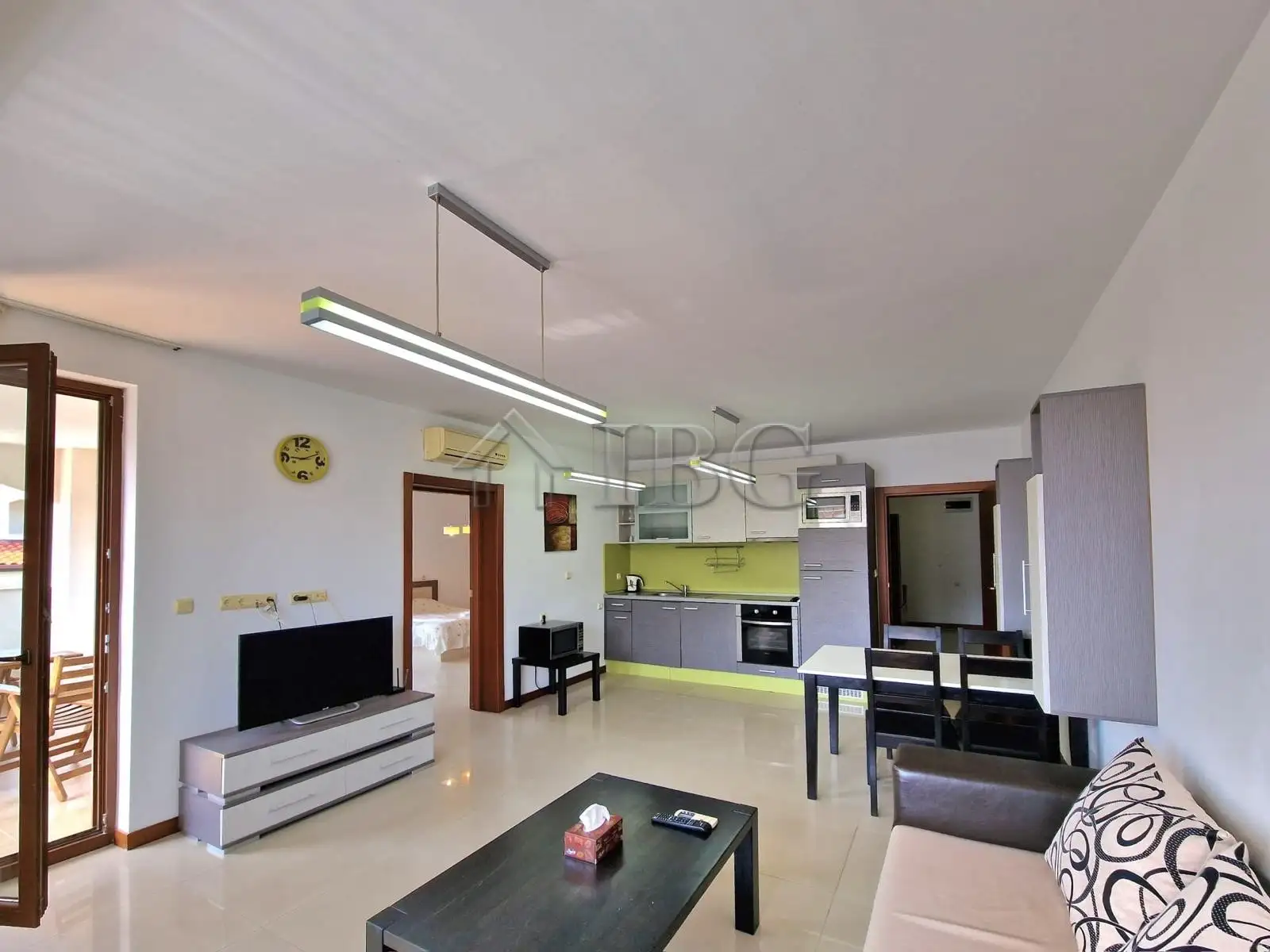 Flat 104m² in Bulgaria, Sveti Vlas. Priced at 150000€ rent photo-2