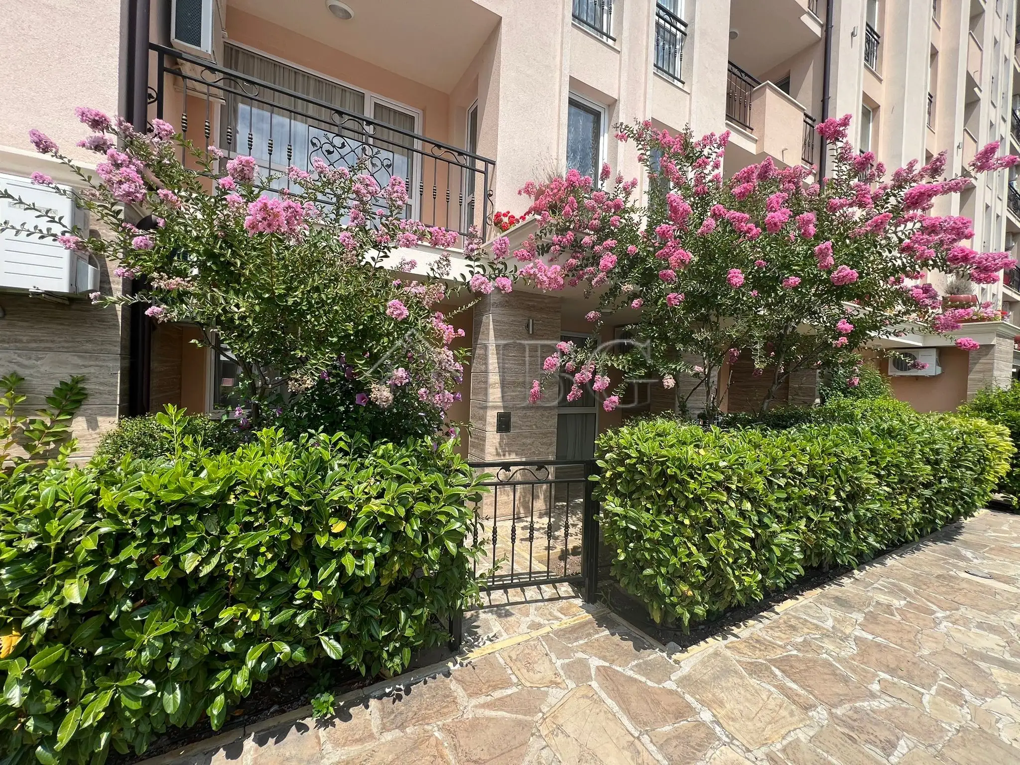 Flat 74m² in Bulgaria, Sunny Beach. Priced at 99000€ rent photo-5