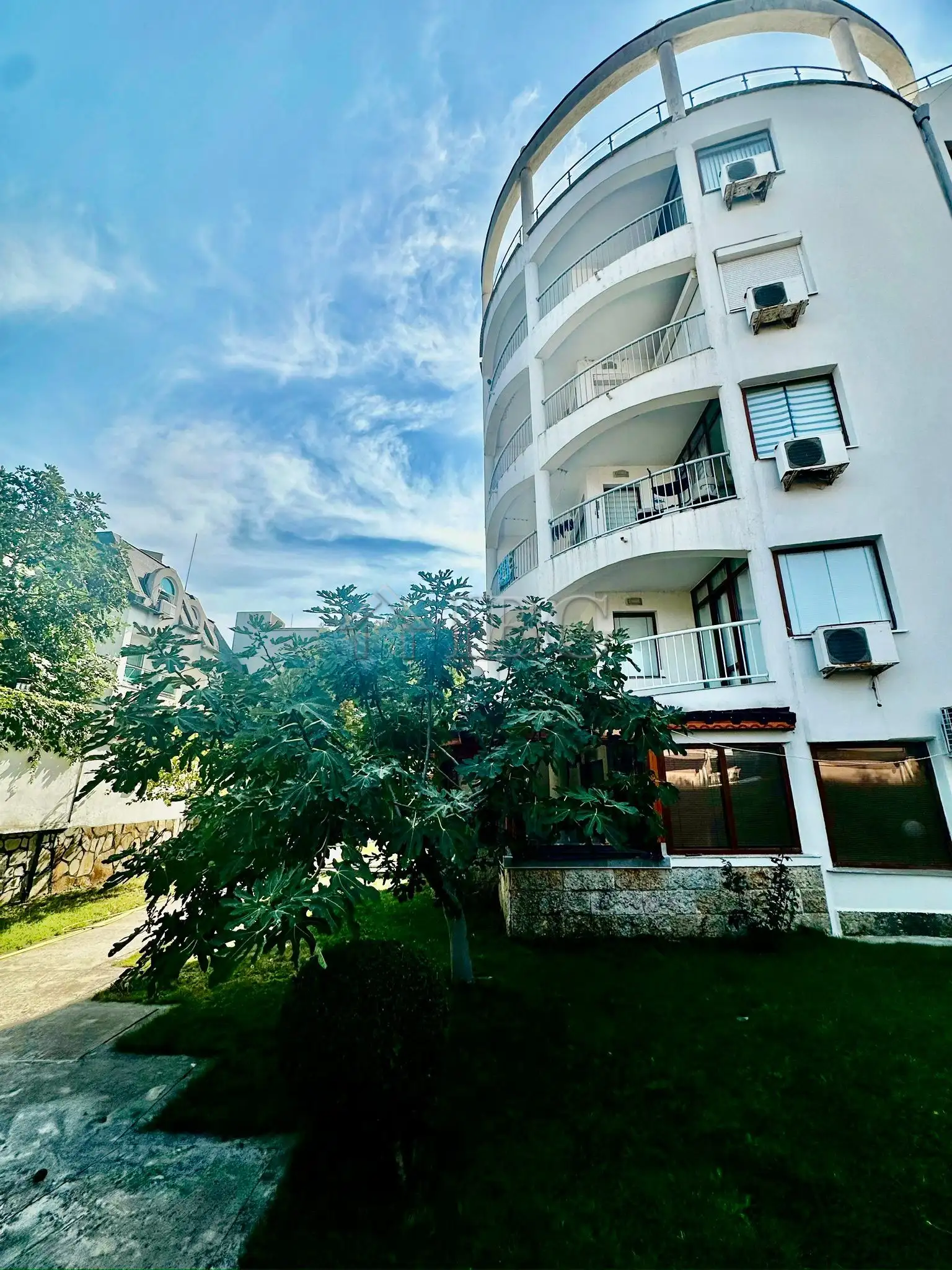 Flat 70m² in Bulgaria, Ravda. Priced at 140000€ rent photo-17