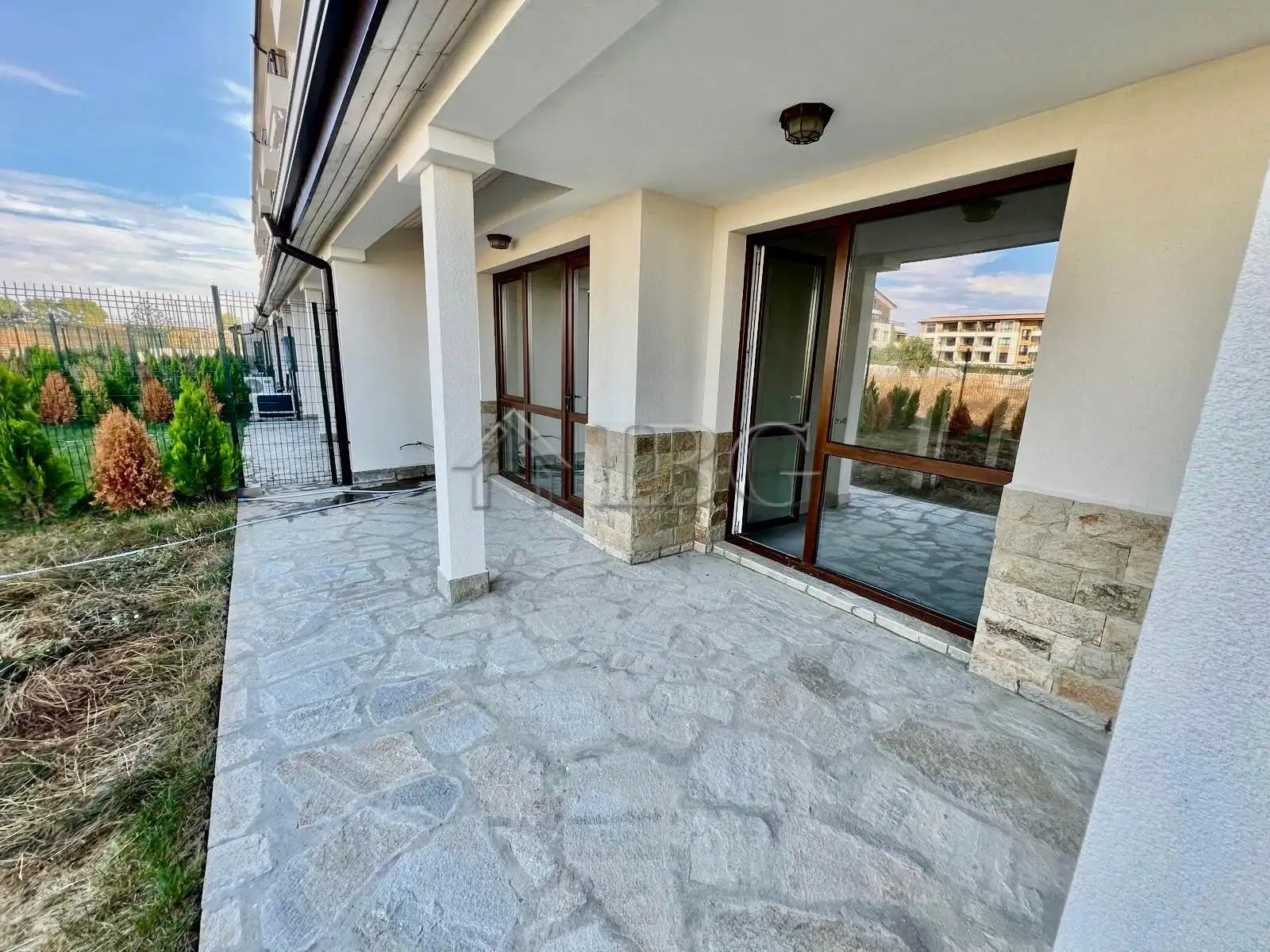 Flat 120m² in Bulgaria, Sarafovo. Priced at 247000€ rent photo-2