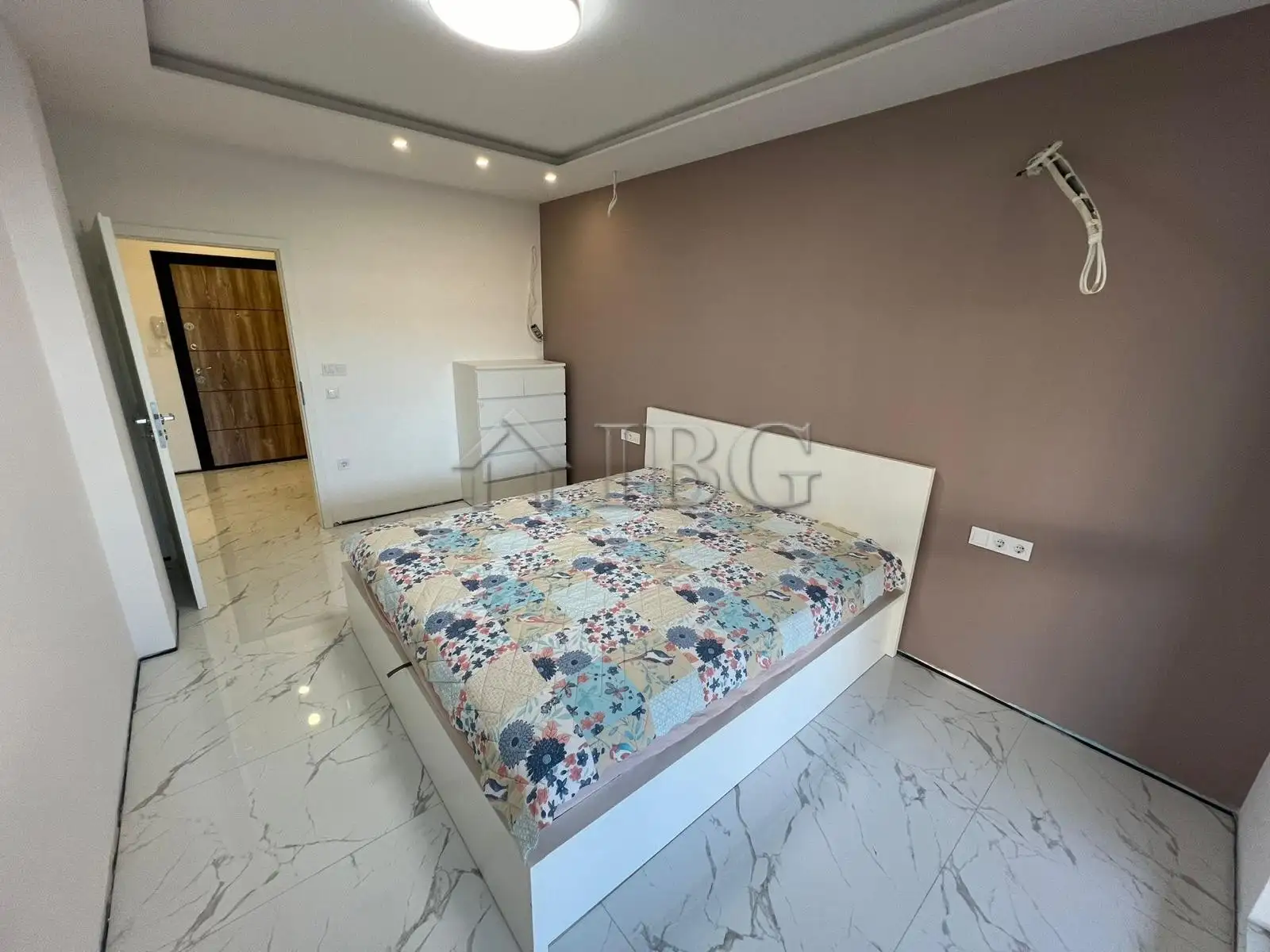 Flat 80m² in Bulgaria, Sarafovo. Priced at 155000€ rent photo-8