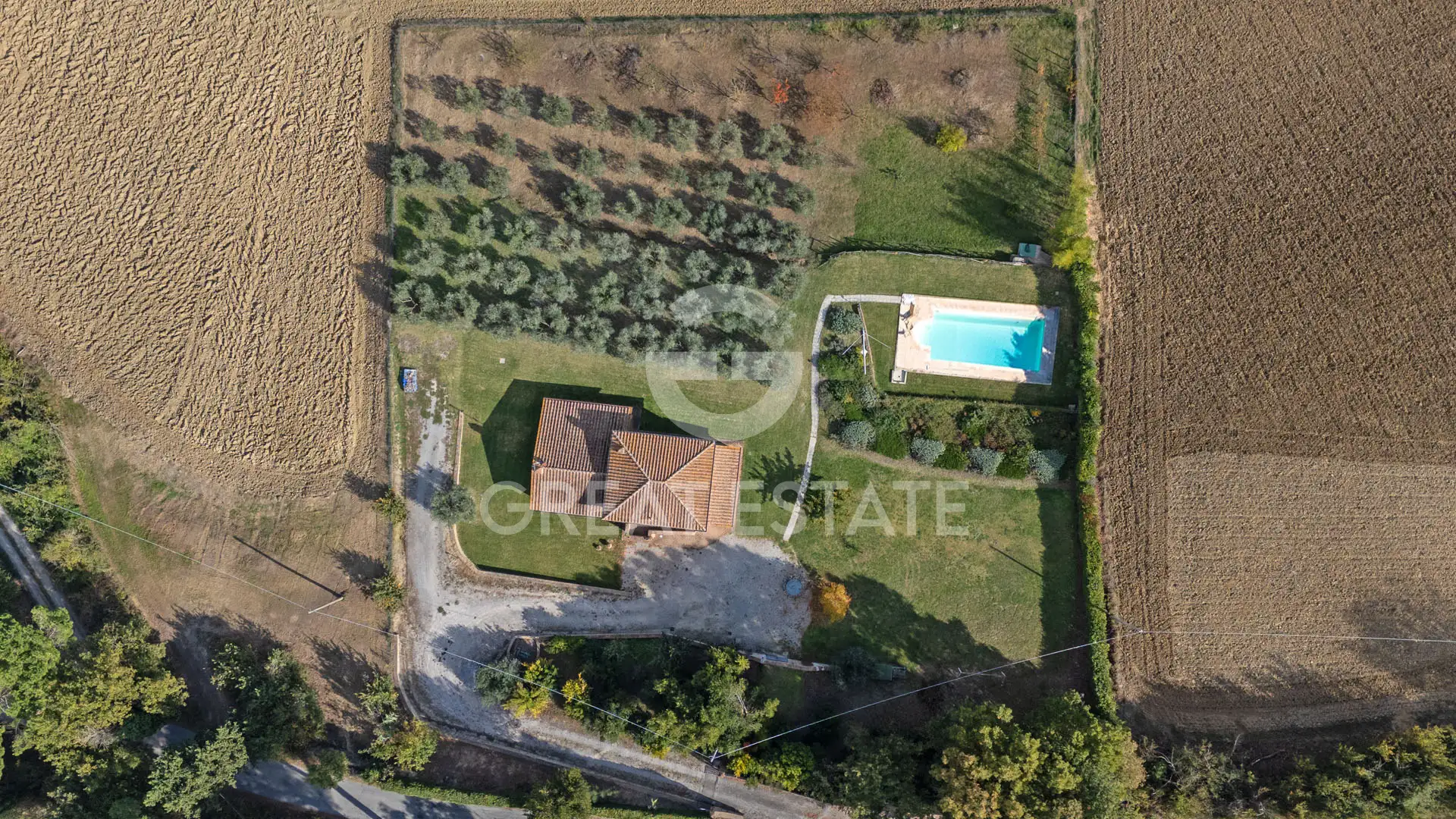 House 326m² in Italy, Perugia. Priced at 860000€ rent photo-9