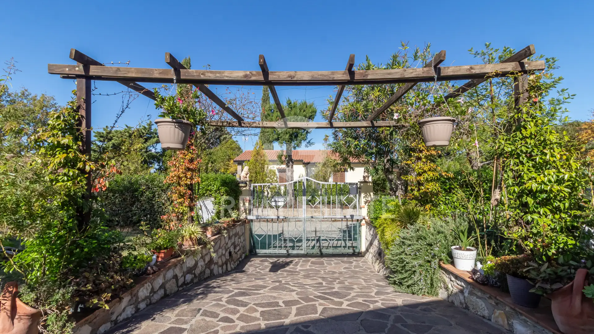 House 171m² in Italy, Terney. Priced at 245000€ rent photo-7