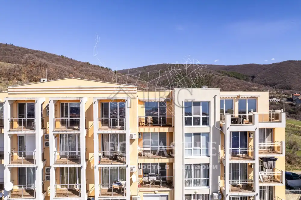 Flat 255m² in Bulgaria, Sveti Vlas. Priced at 335900€ rent photo-6