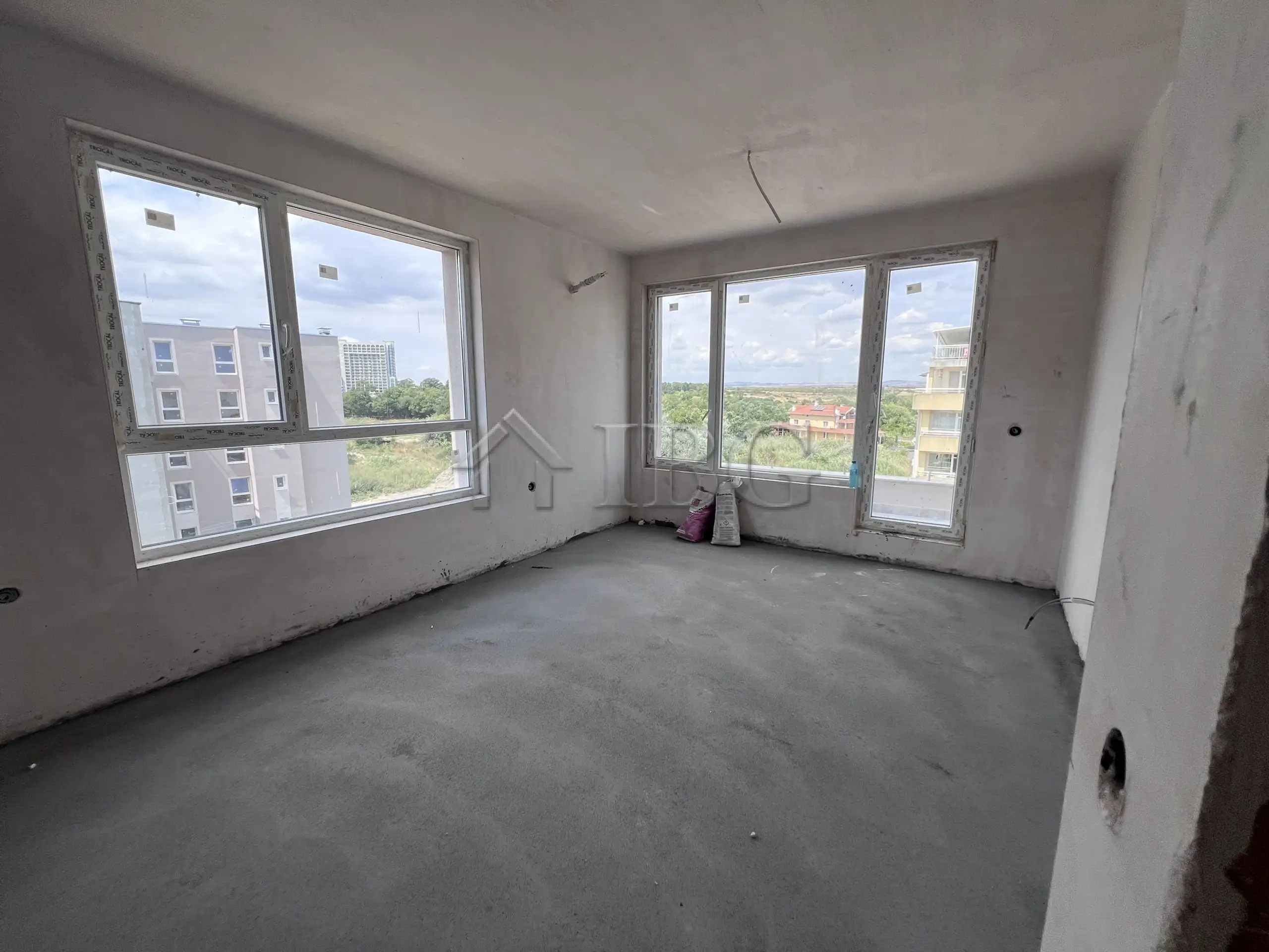 Flat 93m² in Bulgaria, Pomorie. Priced at 116500€ rent photo-3