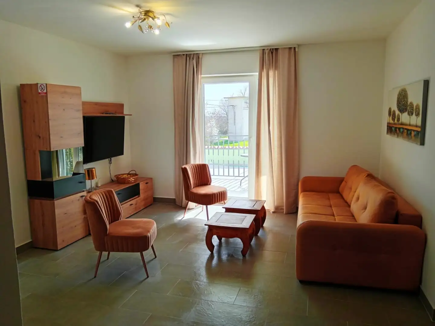 Hotels 500m² in Croatia, Valtura. Priced at 1099000€ rent photo-13