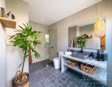 Buy in Indonesia for 549000$