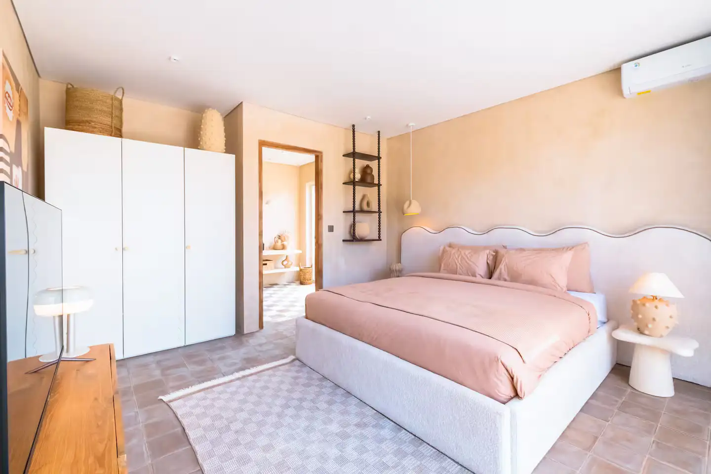 Villa 190m² in Indonesia, Bukit. Priced at 549000$ rent photo-6