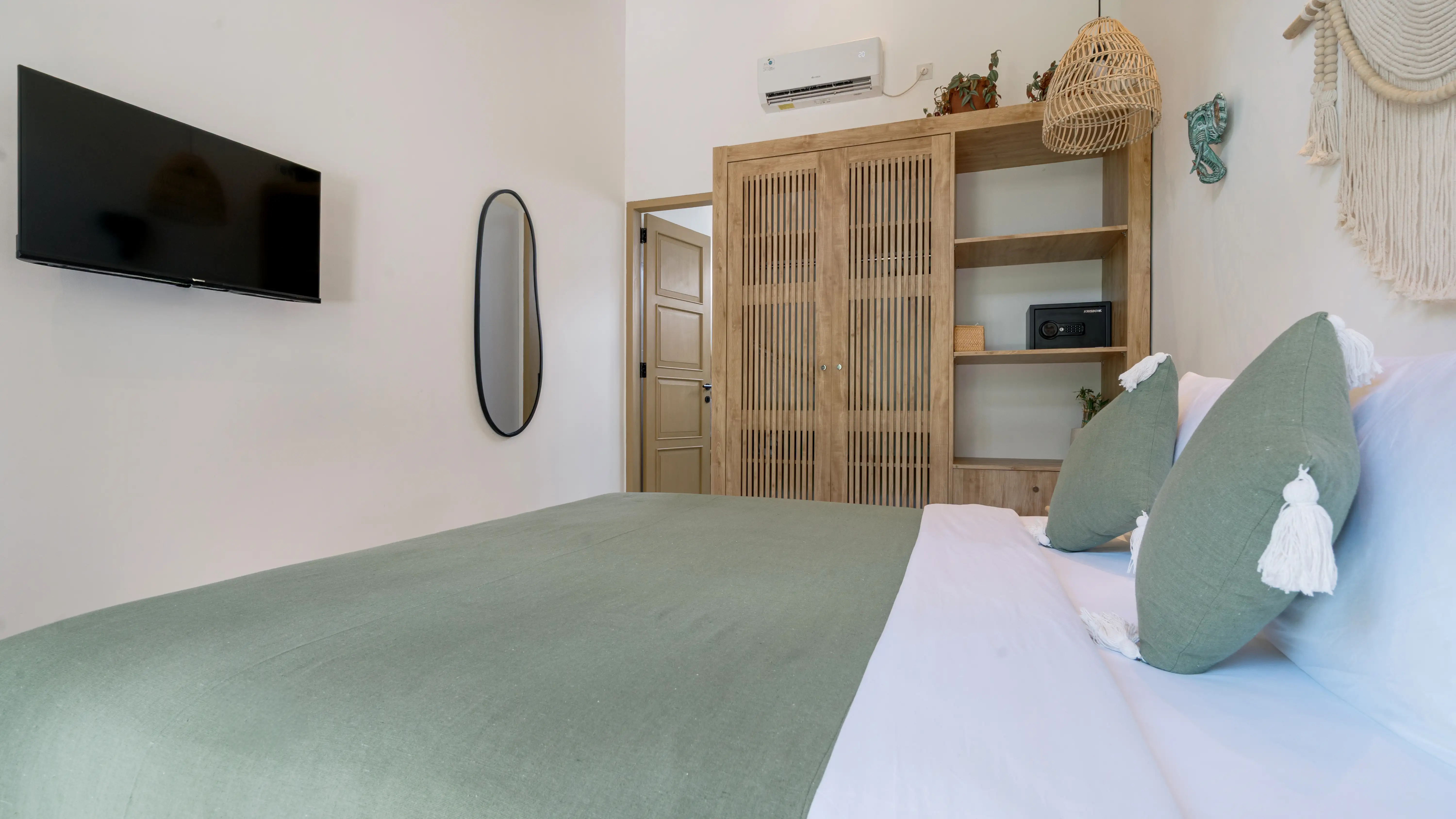 Villa 80m² in Indonesia, Canggu. Priced at 250000$ rent photo-12