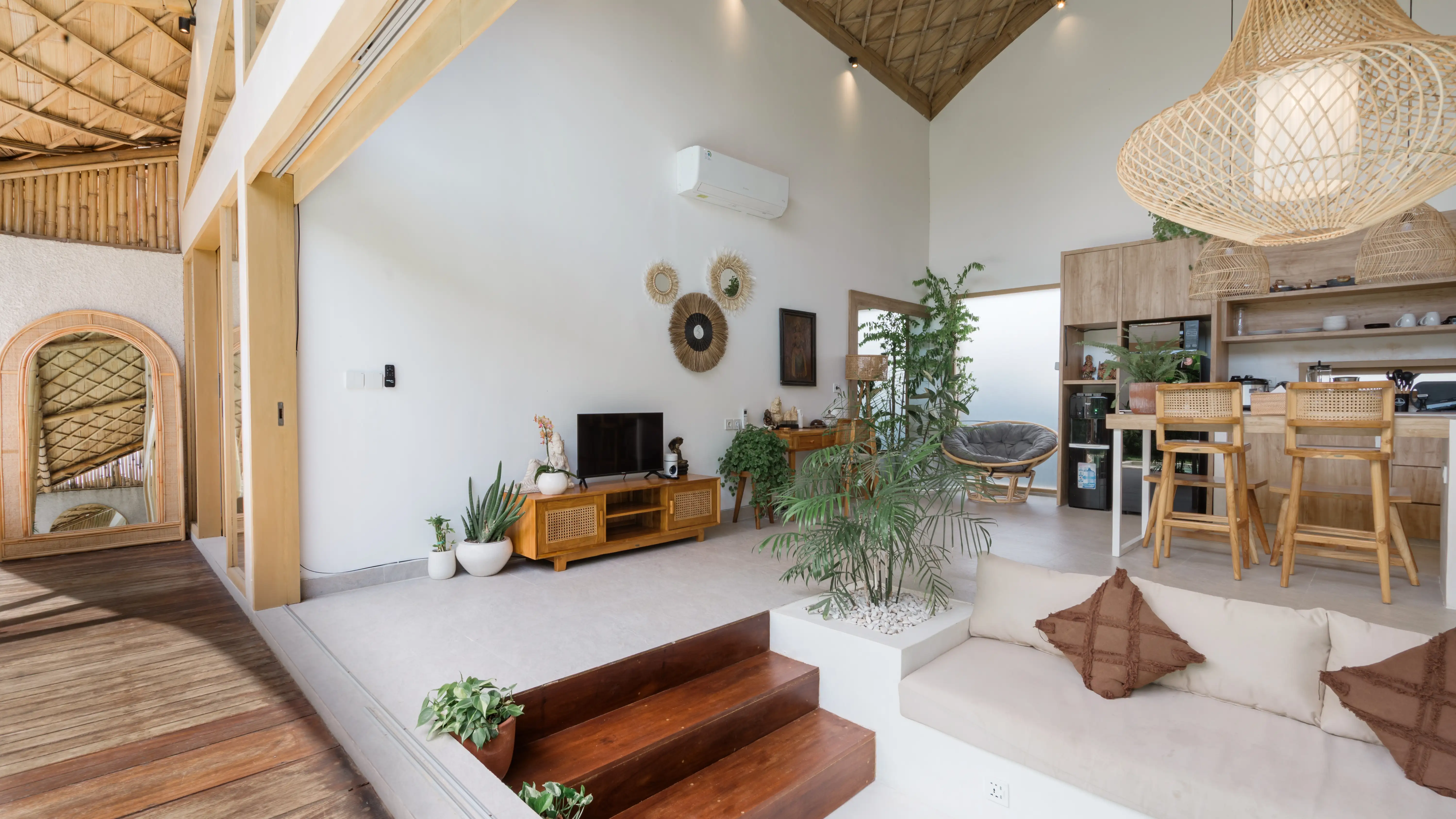 Villa 80m² in Indonesia, Canggu. Priced at 250000$ rent photo-23