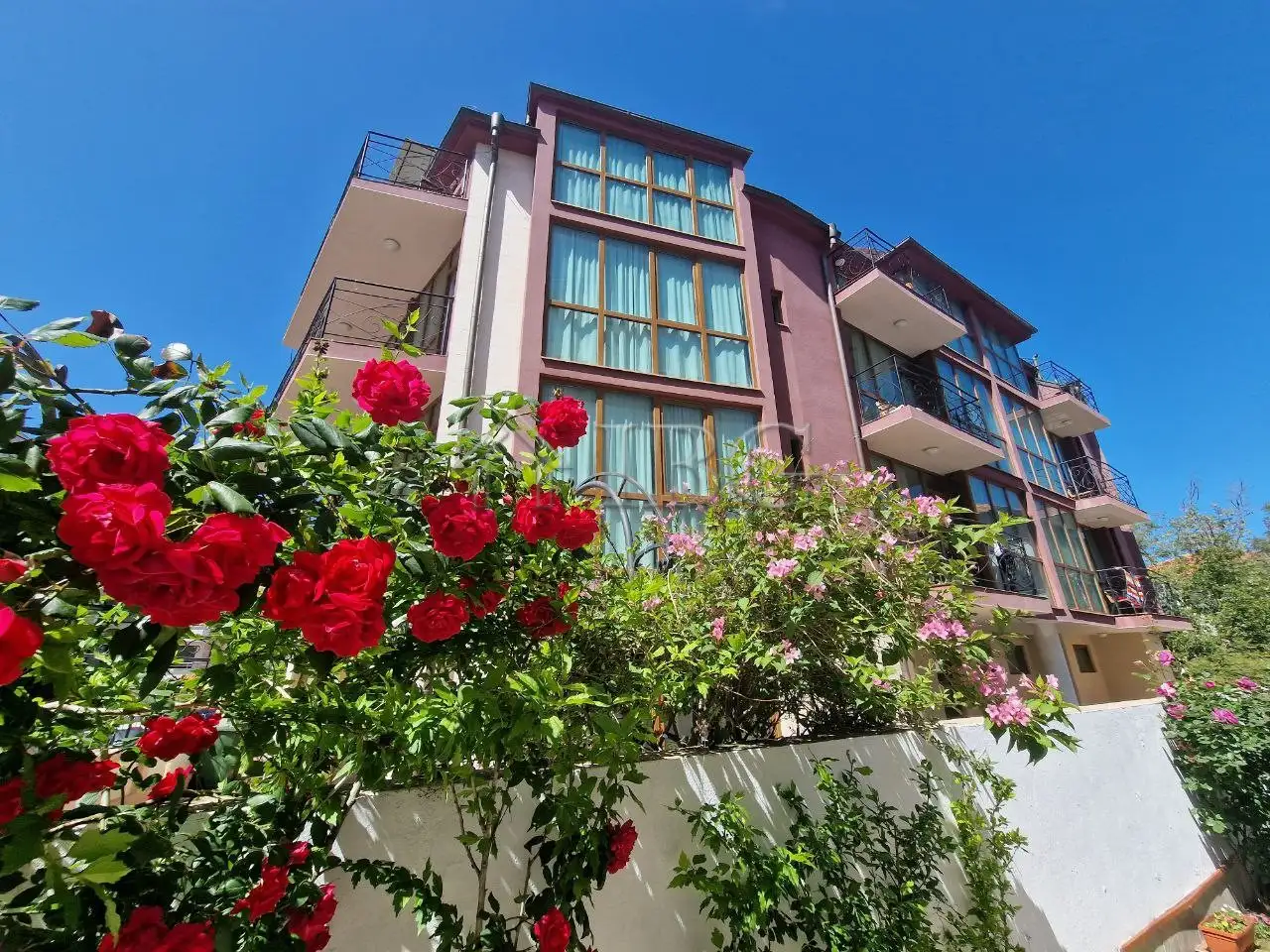 Other Properties 1200m² in Bulgaria, Nessebar. Priced at 860000€ rent photo-2