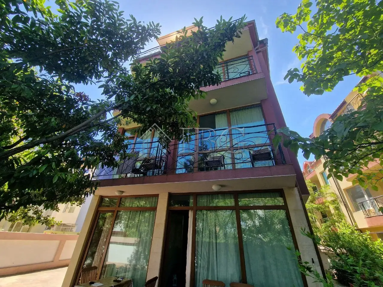 Other Properties 1200m² in Bulgaria, Nessebar. Priced at 860000€ rent photo-5