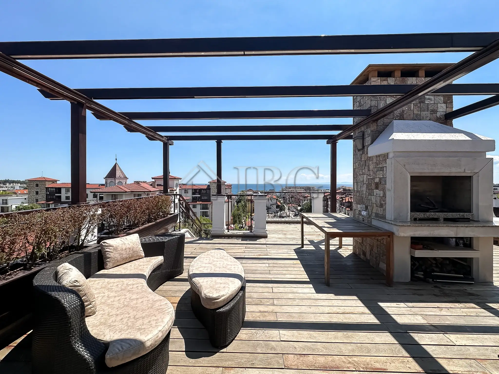 Flat 322m² in Bulgaria, Nessebar. Priced at 385000€ rent photo-1