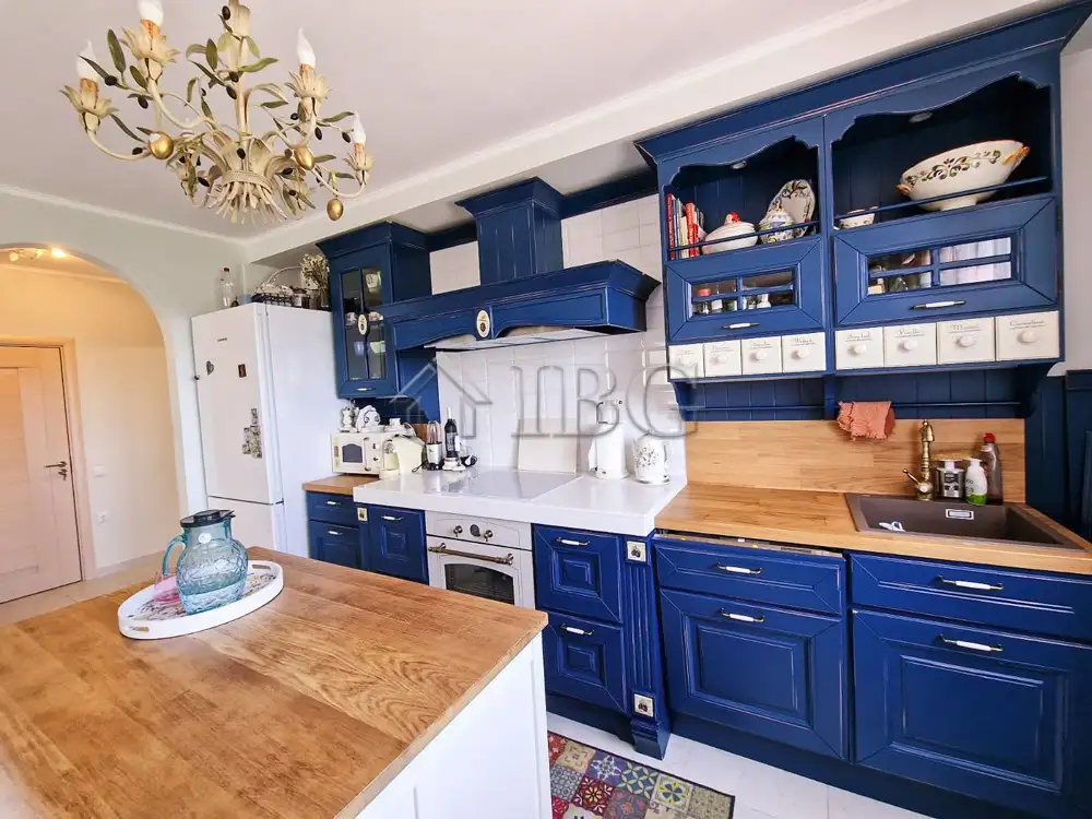 Flat 170m² in Bulgaria, Nessebar. Priced at 290000€ rent photo-9