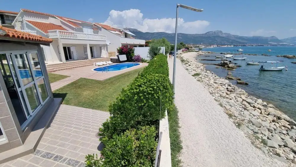 Villa 160m² in Croatia, Split. Priced at 2200000€ rent photo-17