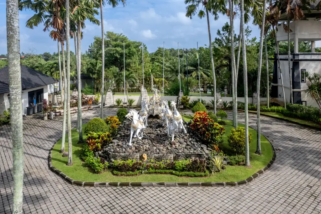 Other Properties 2288m² in Indonesia, Tabanan. Priced at 4207000$ rent photo-1