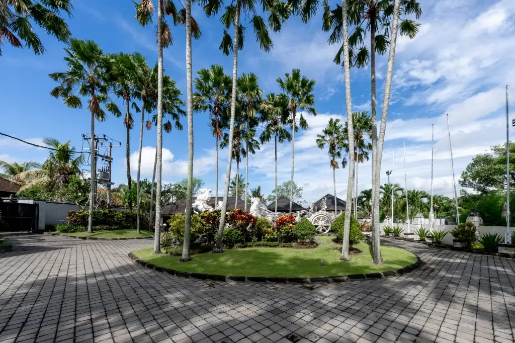 Other Properties 2288m² in Indonesia, Tabanan. Priced at 4207000$ rent photo-2