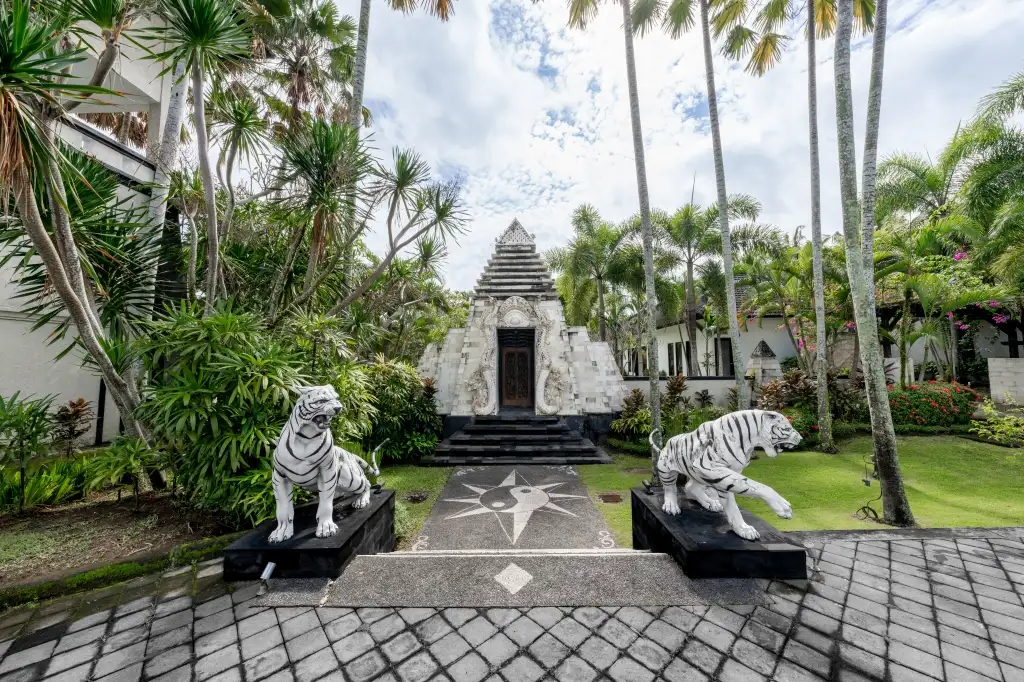 Other Properties 2288m² in Indonesia, Tabanan. Priced at 4207000$ rent photo-5