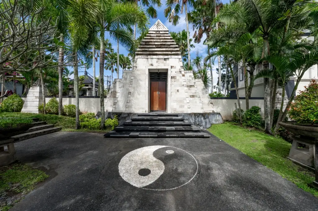 Other Properties 2288m² in Indonesia, Tabanan. Priced at 4207000$ rent photo-8