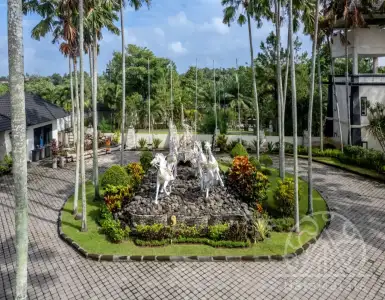 Rent in Indonesia for 4207000$