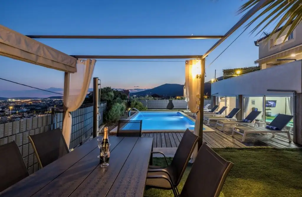 Villa 386m² in Croatia, Split. Priced at 930000€ rent photo-8