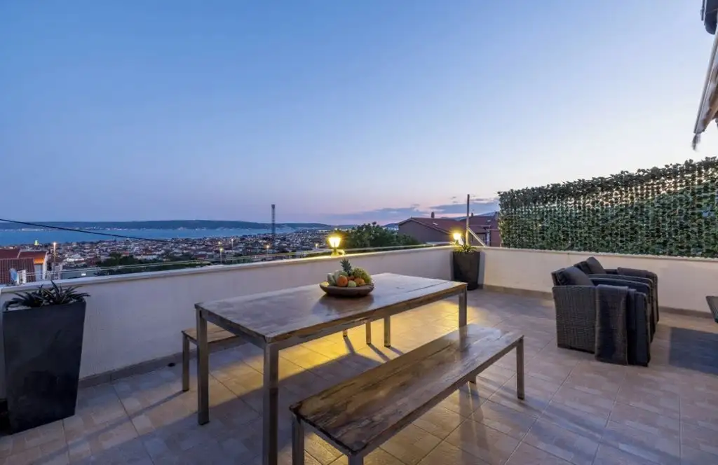 Villa 386m² in Croatia, Split. Priced at 930000€ rent photo-11