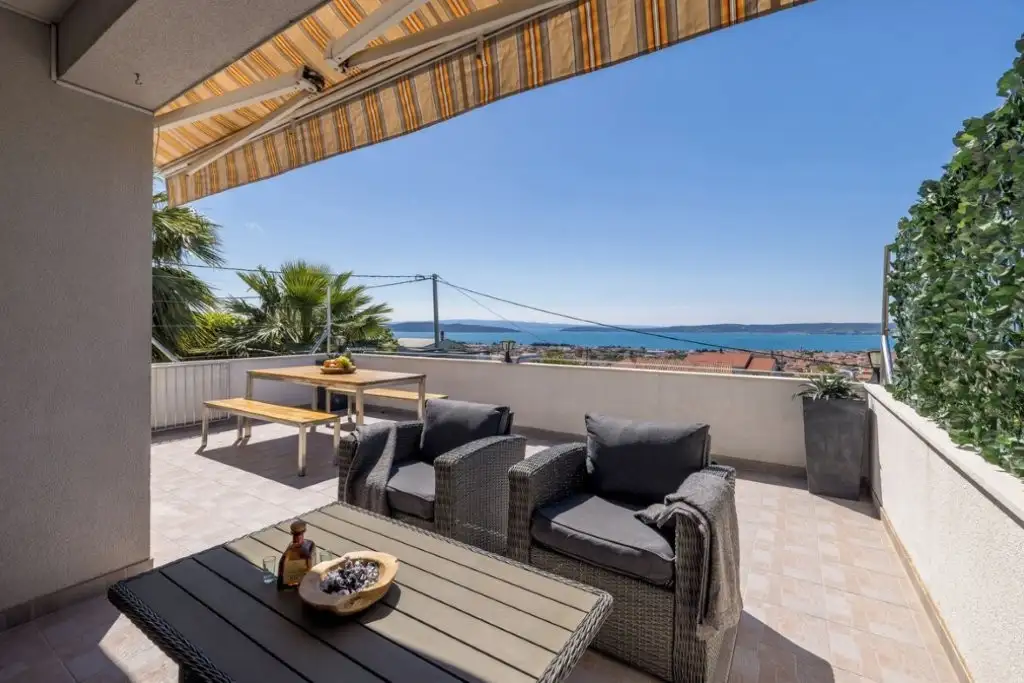 Villa 386m² in Croatia, Split. Priced at 930000€ rent photo-17