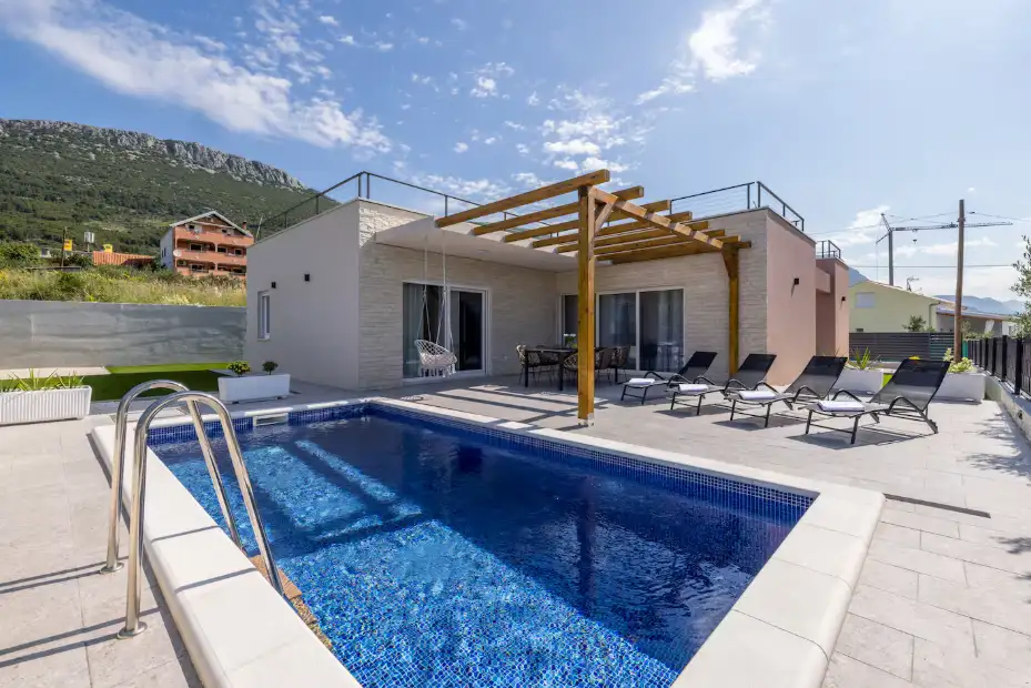 Villa 120m² in Croatia, Split. Priced at 650000€ rent photo-1