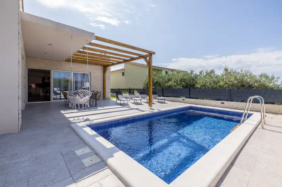 Villa 120m² in Croatia, Split. Priced at 650000€ rent photo-3