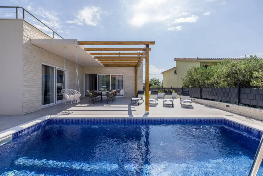 Villa 120m² in Croatia, Split. Priced at 650000€ rent photo-4