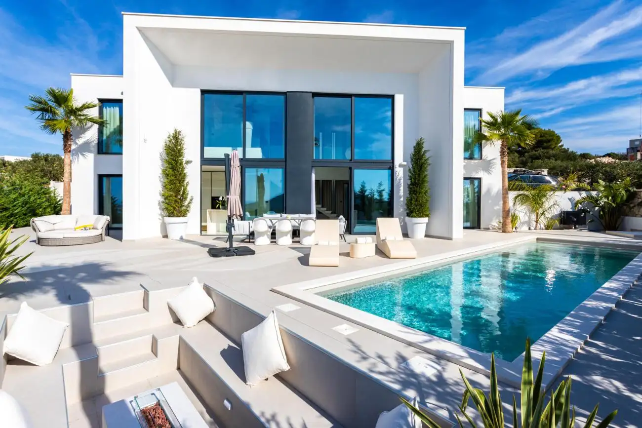 Villa 310m² in Croatia, Primosten. Priced at 2000000€ rent photo-2