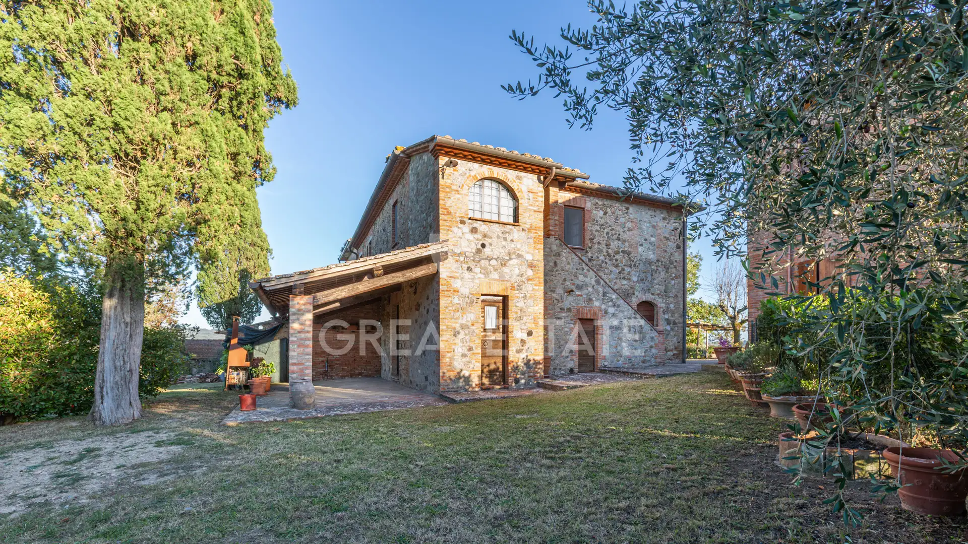House 358m² in Italy, Perugia. Priced at 320000€ rent photo-8