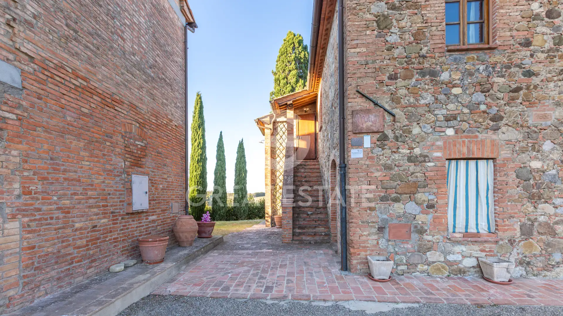 House 358m² in Italy, Perugia. Priced at 320000€ rent photo-9