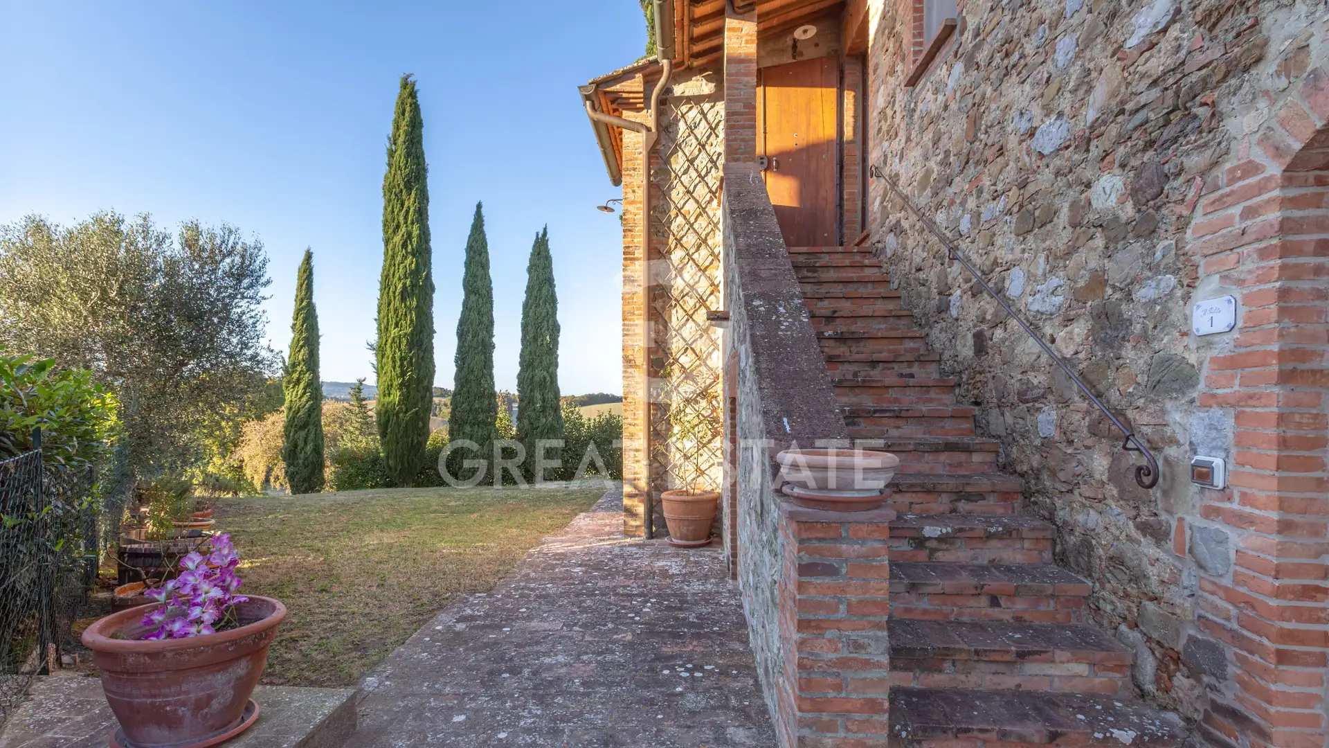 House 358m² in Italy, Perugia. Priced at 320000€ rent photo-11