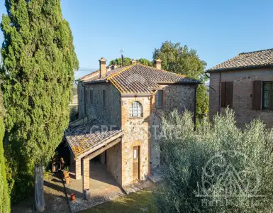 Buy in Italy for 320000€