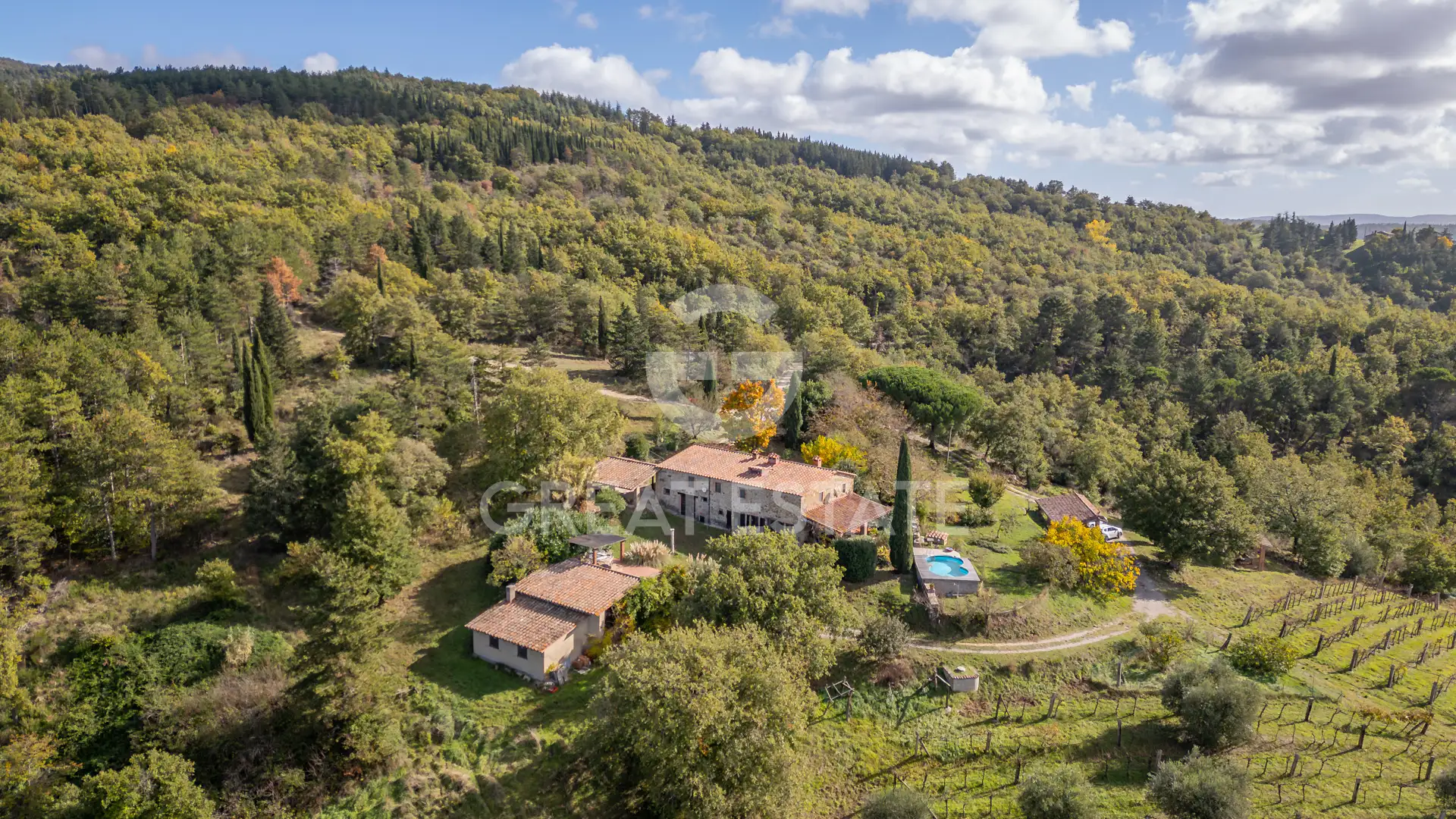 House 550m² in Italy, Terney. Priced at 990000€ rent photo-2