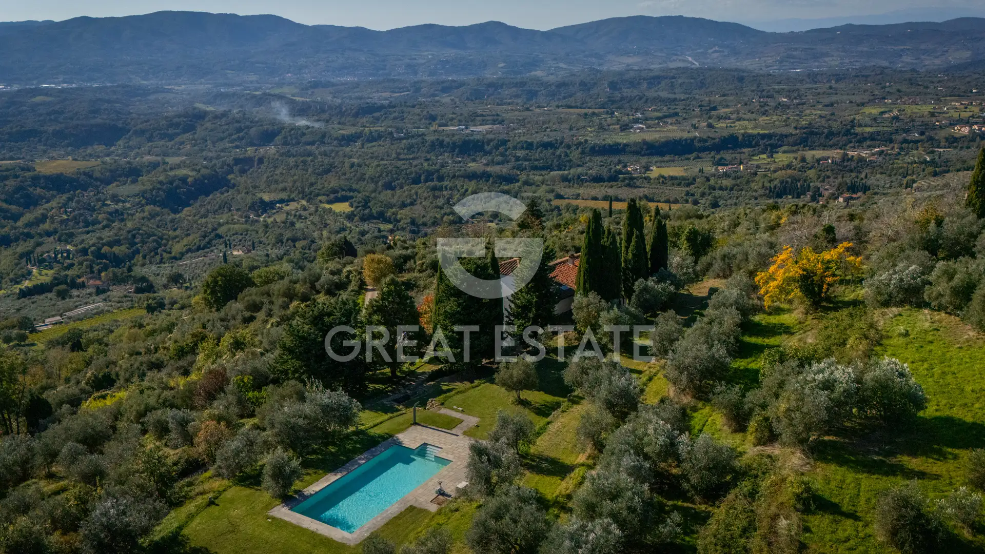 House 346m² in Italy, Arezzo. Priced at 1495000€ rent photo-3