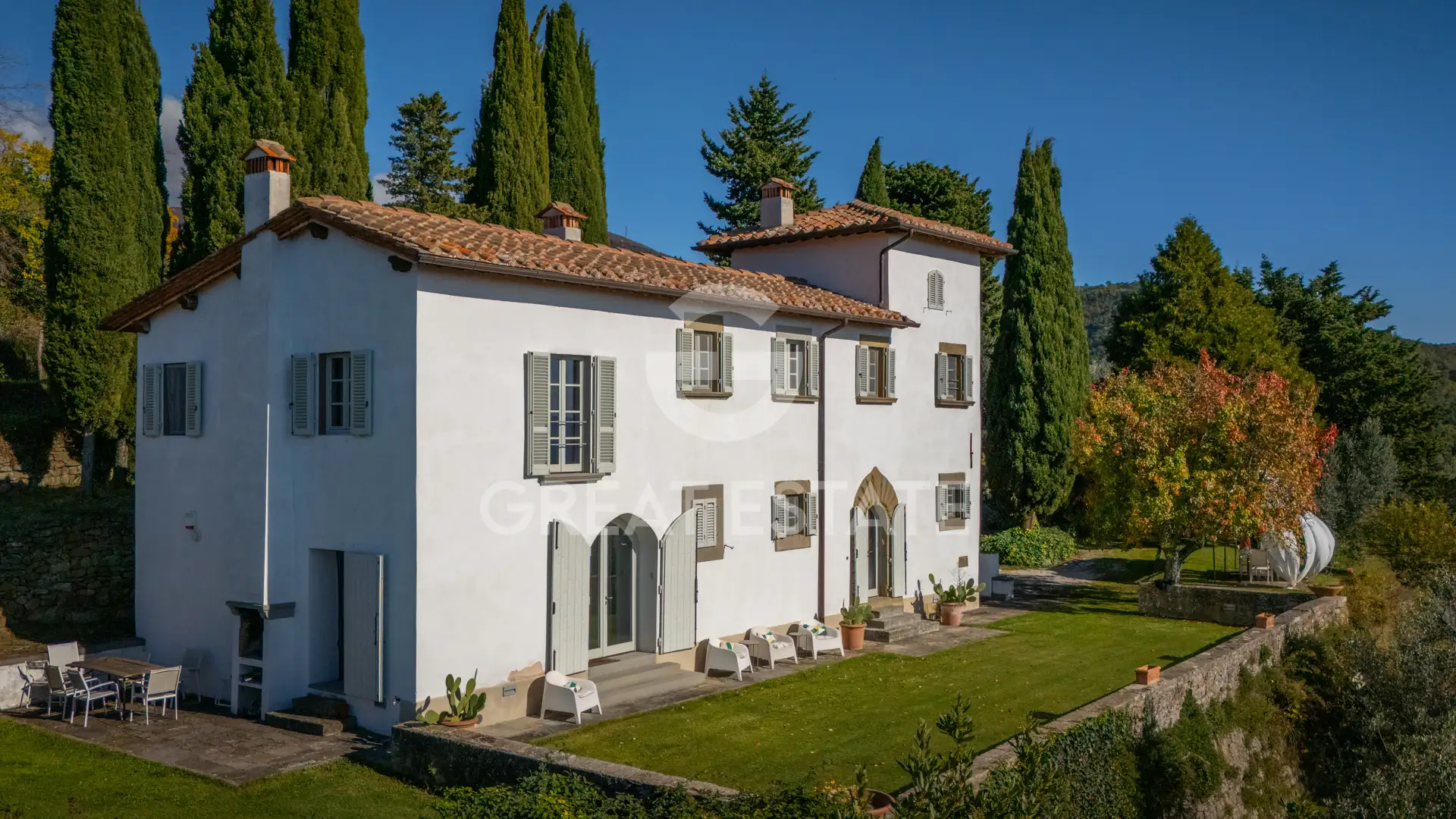 House 346m² in Italy, Arezzo. Priced at 1495000€ rent photo-4