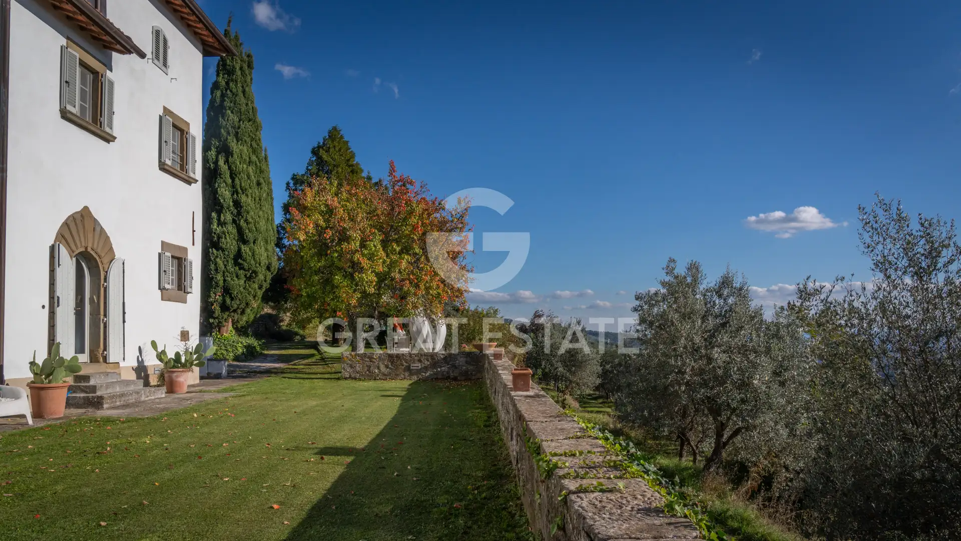 House 346m² in Italy, Arezzo. Priced at 1495000€ rent photo-9