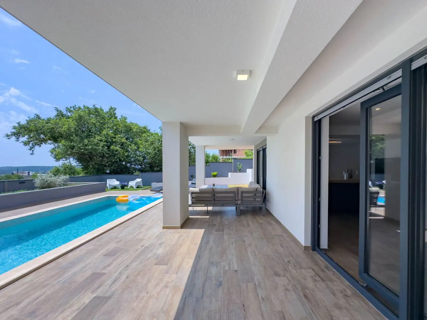 Villa 277m² in Croatia, Medulin. Priced at 1590000€ rent photo-8