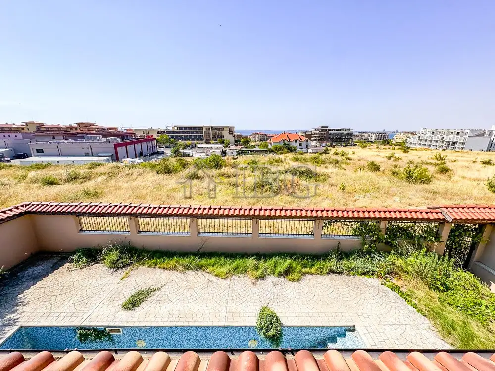 House 250m² in Bulgaria, Sveti Vlas. Priced at 598000€ rent photo-11