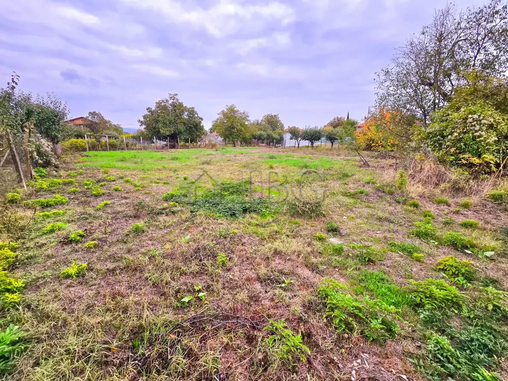 Land 1100m² in Bulgaria, Gyulyovtsa. Priced at 34900€ rent photo-7