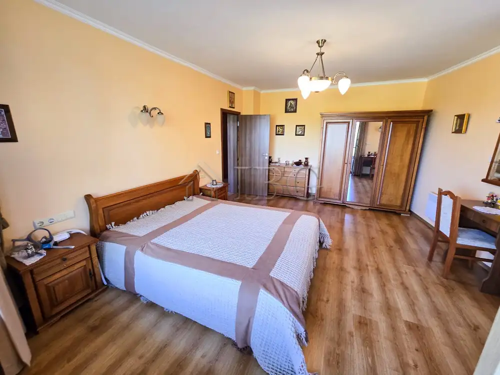 Flat 120m² in Bulgaria, Nessebar. Priced at 260000€ rent photo-11